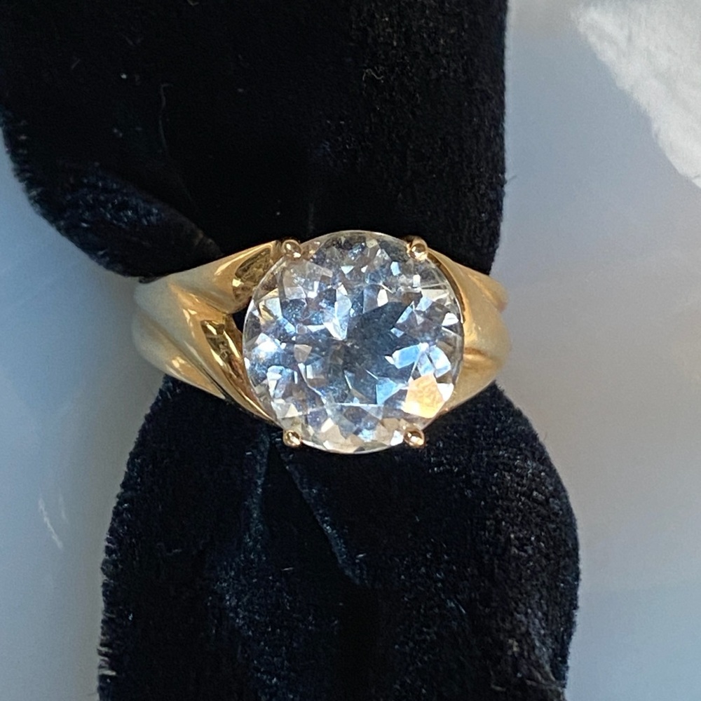 Vintage 14K Yellow Gold Moissanite Solitaire Ring Size 6 Large Sparkly - Picture 14 of 16